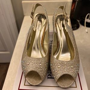 Pierre Dumas Gold embellished high heel shoes
